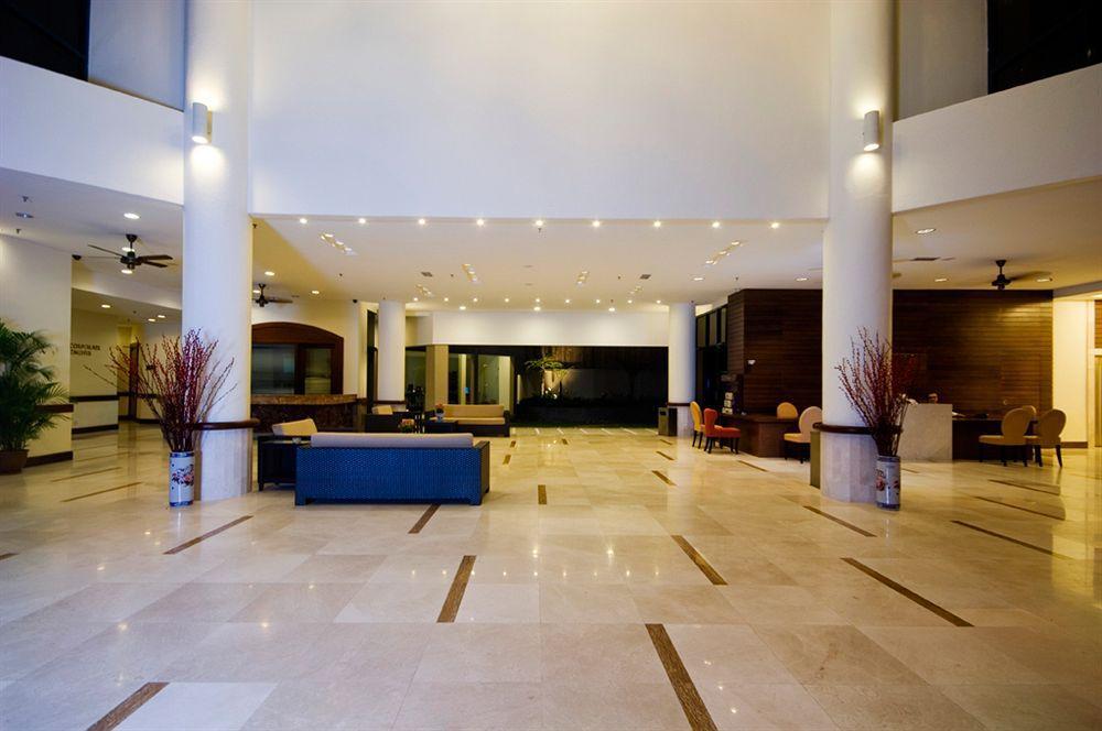 Oakwood Hotel And Residence Kuala Lumpur Interior photo